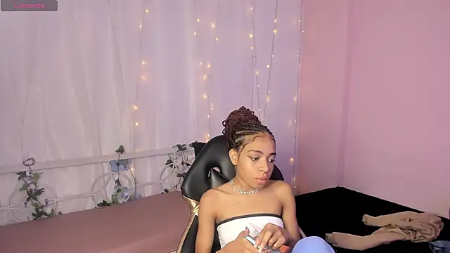 Abigail Wilson  online show from 01.11.25