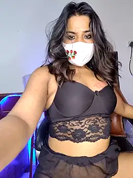 Snapshot of Black-Pearll chatting on 03.15.25 Black-Pearll online show from 03.15.25