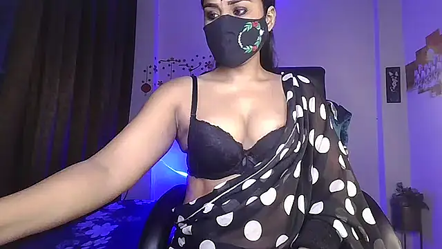 Black-Pearll online show from 05.12.26