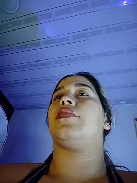 LaurenWelly  online show from 03.02.26