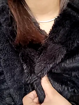 Snapshot of Nicky-7 chatting on 02.10.25 Nicky-7 online show from 02.10.25