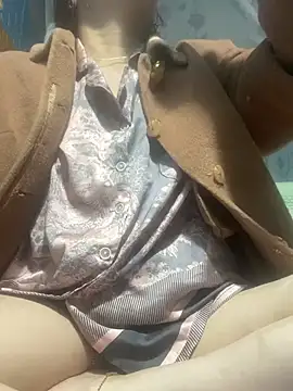 Snapshot of Cesywet chatting on 02.25.25 Cesywet online show from 02.25.25