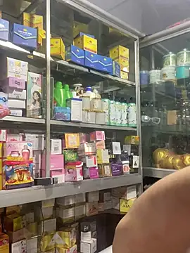 Snapshot of Cesywet chatting on 03.10.25 Cesywet online show from 03.10.25