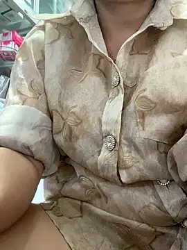 Snapshot of Cesywet chatting on 11.01.25 Cesywet online show from 11.01.25