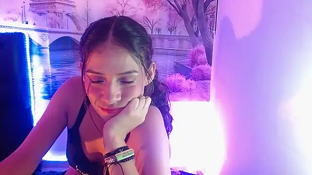 daniela rivasth online show from 03.02.25