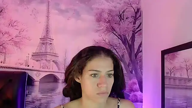 daniela rivasth online show from 03.18.25