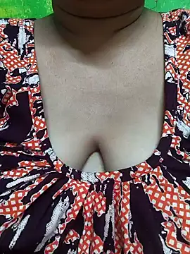 Snapshot of Rinki_Guptaa chatting on 03.16.25 Rinki Guptaa online show from 03.16.25