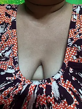 Snapshot of Rinki_Guptaa chatting on 03.22.25 Rinki Guptaa online show from 03.22.25