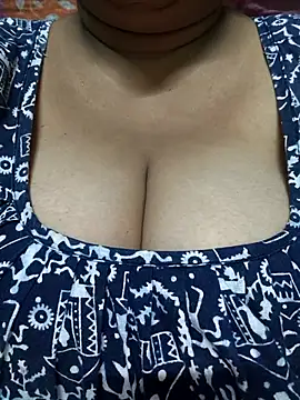 Snapshot of Rinki_Guptaa chatting on 09.18.25 Rinki Guptaa online show from 09.18.25