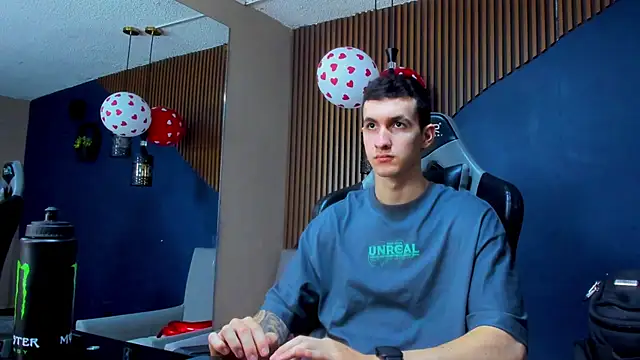 JacksonOlsenn online show from 02.18.25