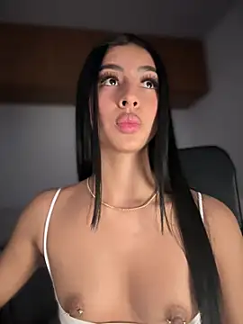 maddy bronw  online show from 03.22.25