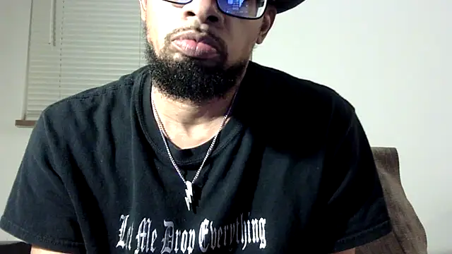 WhiskeyWood DuhGOD online show from 10.12.25