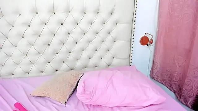 Kim Eli online show from 02.07.25