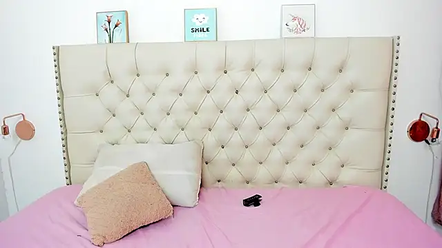 Kim Eli online show from 02.12.25