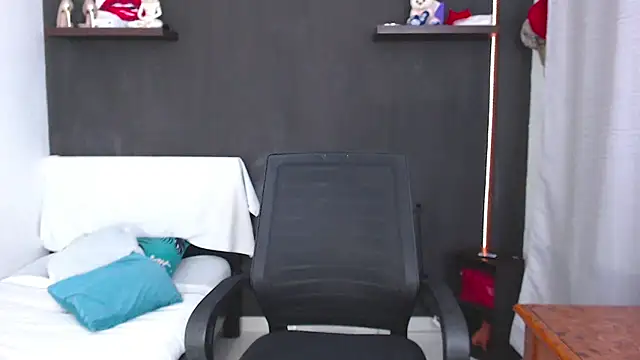 SusanLeroy online show from 04.15.26