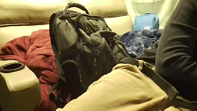 overaveragefreak4you online show from 03.17.26