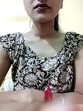 MISSQUEEN48 online show from 01.18.26