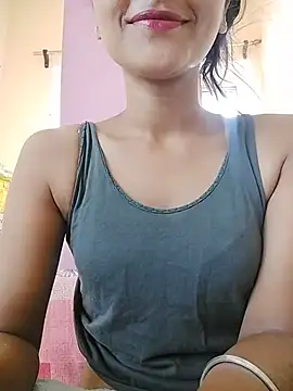 Snapshot of MISSQUEEN48 chatting on 05.26.26 MISSQUEEN48 online show from 05.26.26