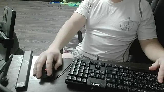 Snapshot of gamblingbum chatting on 02.05.26 gamblingbum online show from 02.05.26