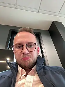 thehornyguy97 online show from 04.22.26