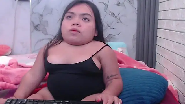 Snapshot of Michelle_Brooks chatting on 10.16.25 Michelle Brooks online show from 10.16.25