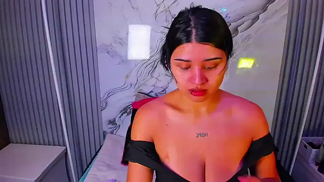 venusowen  online show from 03.12.26