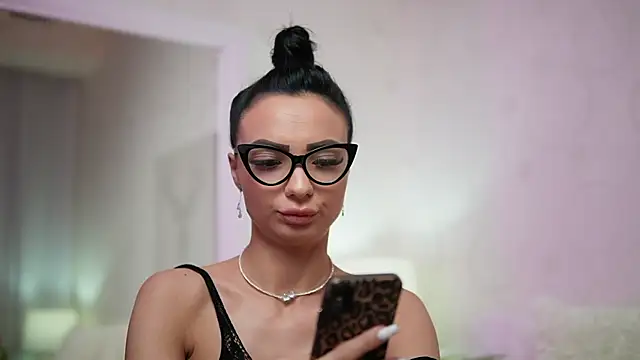 MaraJolie online show from 01.25.25