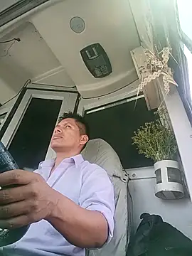 alexchir4 online show from 12.01.25