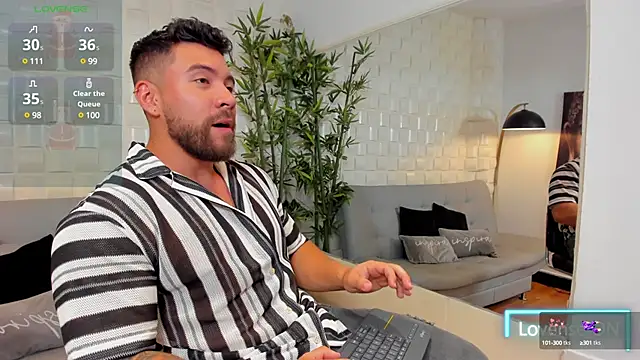 Snapshot of _dreammr1_ chatting on 01.23.25 dreammr1 online show from 01.23.25