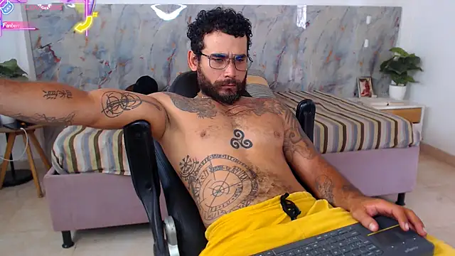 Snapshot of hanz_col chatting on 04.24.26 hanz col online show from 04.24.26