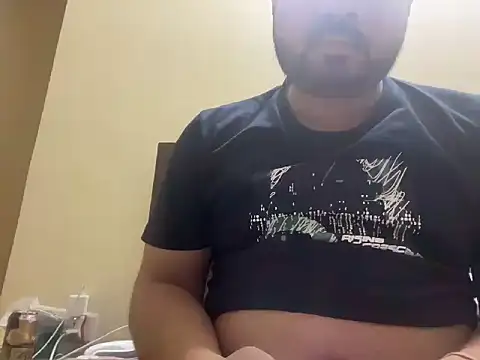 Snapshot of coolboy6566 chatting on 10.13.25 coolboy6566 online show from 10.13.25