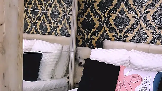 Snapshot of Aly_girl1 chatting on 09.12.25 Aly girl1 online show from 09.12.25