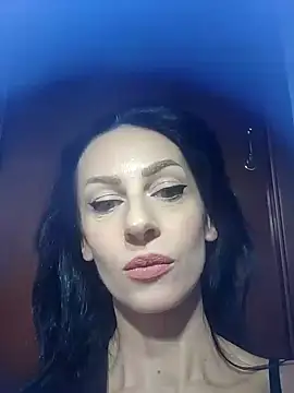 dahlia 82 online show from 12.10.24