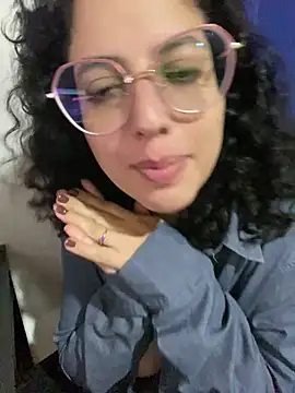 Snapshot of babyluna939 chatting on 03.12.25 babyluna939 online show from 03.12.25