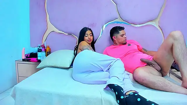 MelissaAndZeuss online show from 12.23.24