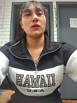 Chloe Brownx online show from 03.12.25