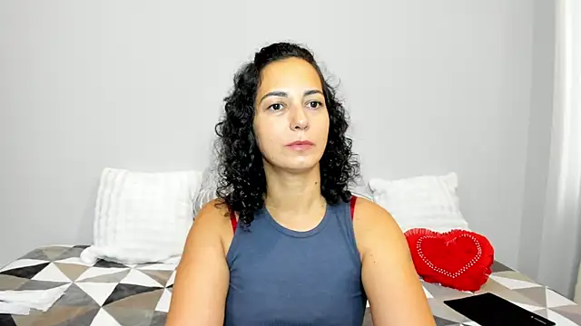 Snapshot of Linda_Insatiable chatting on 07.23.26 Linda Insatiable online show from 07.23.26
