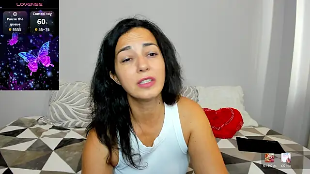 Snapshot of Linda_Insatiable chatting on 07.25.26 Linda Insatiable online show from 07.25.26