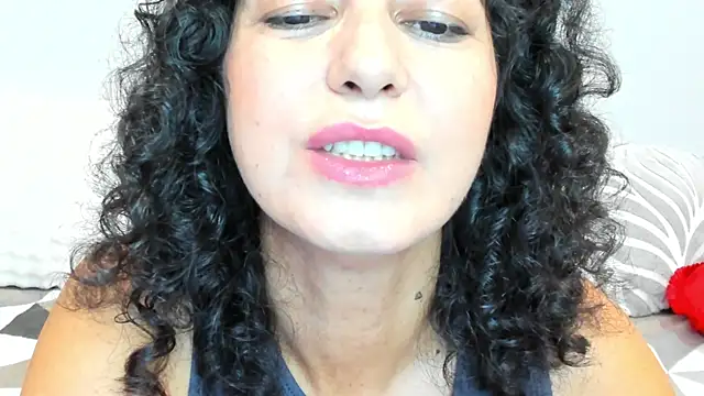 Snapshot of Linda_Insatiable chatting on 07.29.26 Linda Insatiable online show from 07.29.26