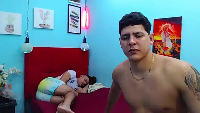 destroys girls online show from 12.02.24