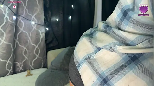 VeronicaRonnieTaylor online show from 10.11.25