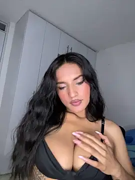 Snapshot of Dulceeany chatting on 12.04.24 Dulceeany online show from 12.04.24