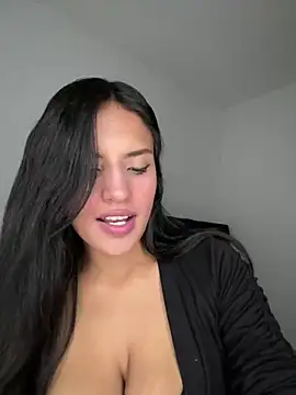 Snapshot of Dulceeany chatting on 02.06.25 Dulceeany online show from 02.06.25