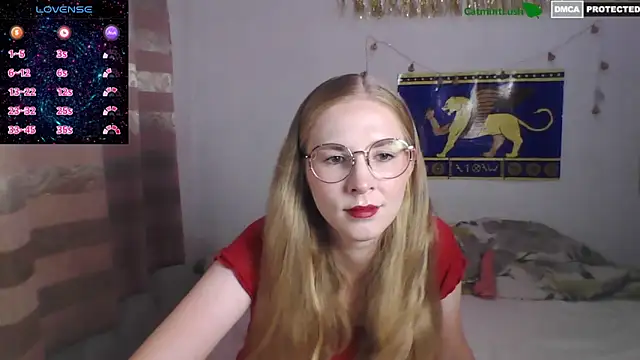 Snapshot of CatmintLush chatting on 01.17.25 CatmintLush online show from 01.17.25