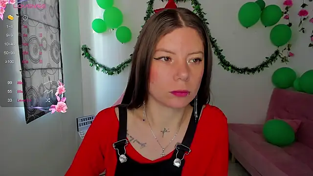 Snapshot of Susana_garcia_ chatting on 12.20.24 Susana garcia online show from 12.20.24