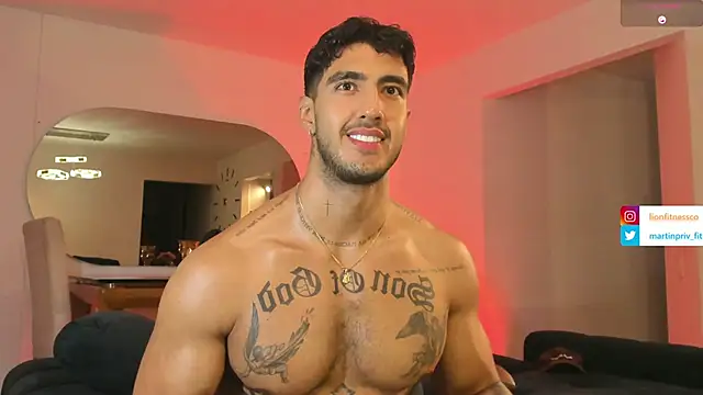 Snapshot of JACOB_MARTINS chatting on 01.13.25 JACOB MARTINS online show from 01.13.25