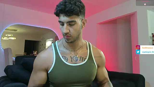 Snapshot of JACOB_MARTINS chatting on 01.26.25 JACOB MARTINS online show from 01.26.25