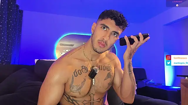 Snapshot of JACOB_MARTINS chatting on 03.01.25 JACOB MARTINS online show from 03.01.25