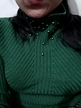 Snapshot of Riyu_05 chatting on 12.20.24 Riyu 05 online show from 12.20.24