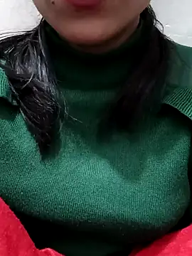 Snapshot of Riyu_05 chatting on 12.27.24 Riyu 05 online show from 12.27.24